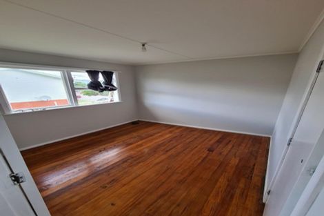 Photo of property in Shakespeare Flats, 8/48 Merton Street, Trentham, Upper Hutt, 5018