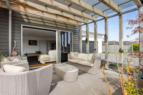 Photo of property in 7 Reremoana Close, Hawera, 4610