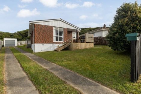 Photo of property in 30 Rangituhi Crescent, Takapuwahia, Porirua, 5022