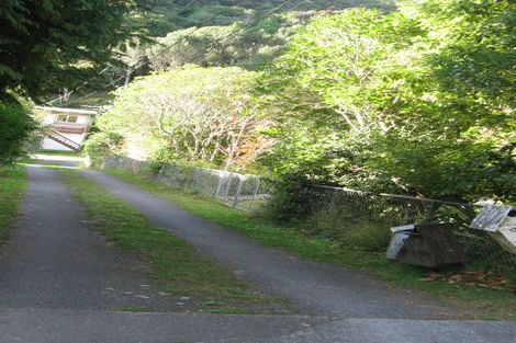 Photo of property in 99 Kamahi Street, Stokes Valley, Lower Hutt, 5019