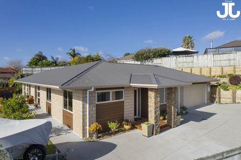 Photo of property in 14 Kakapo Place, Pyes Pa, Tauranga, 3112