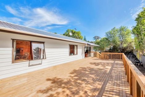 Photo of property in 10a Halberg Street, Glenfield, Auckland, 0629