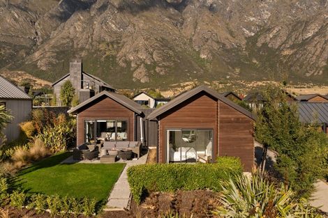 Photo of property in 13 Ellesmere Avenue, Jacks Point, Queenstown, 9371