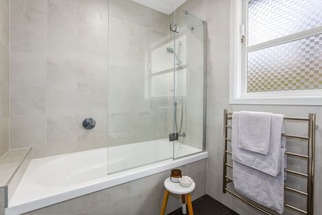 Photo of property in 9 Brora Crescent, Papakowhai, Porirua, 5024