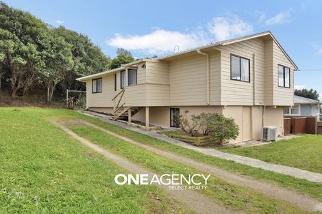 Photo of property in 179 Sievers Grove, Cannons Creek, Porirua, 5024