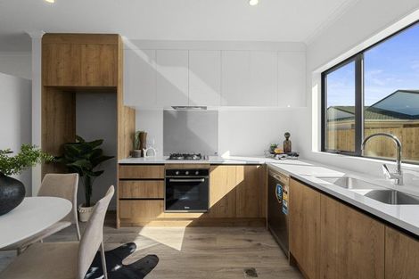 Photo of property in 324u3 Cambridge Road, Hillcrest, Hamilton, 3216