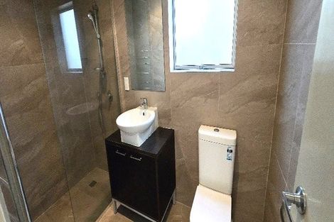 Photo of property in 2/167 Coronation Road, Hillcrest, Auckland, 0627