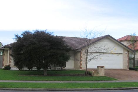 Photo of property in 8 Delmont Close, East Tamaki Heights, Auckland, 2016