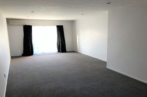 Photo of property in 29 Smith Street, Woolston, Christchurch, 8062