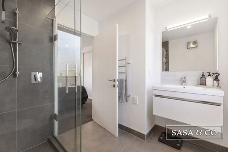 Photo of property in 17c Cessna Crescent, Mangere, Auckland, 2022