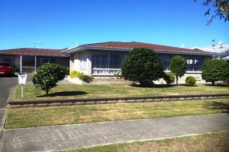 Photo of property in 800b Queen Street East, Parkvale, Hastings, 4122