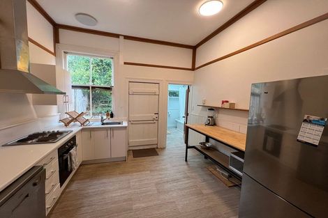 Photo of property in 5 Mcintyre Avenue, Mount Victoria, Wellington, 6011