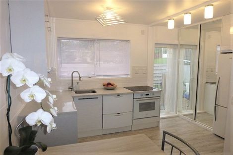 Photo of property in 1/83 Birkdale Road, Birkdale, Auckland, 0626