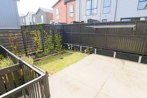 Photo of property in 9 Rangitamiro Place, Hobsonville, Auckland, 0616