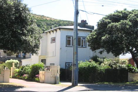 Photo of property in 188 The Parade, Island Bay, Wellington, 6023