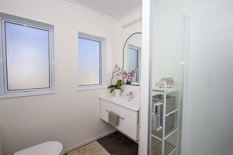 Photo of property in 36 Trelawny Terrace, Grenada Village, Wellington, 6037