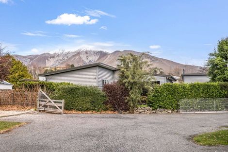 Photo of property in 5 Ryton Place, Lake Coleridge, 7572