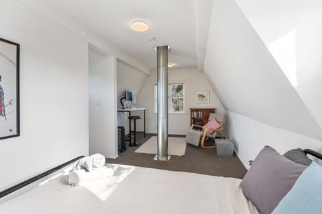 Photo of property in 30 Rangihiroa Street, Waikanae Beach, Waikanae, 5036
