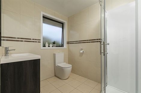 Photo of property in 8 Gordon Stanley Drive, Massey, Auckland, 0614