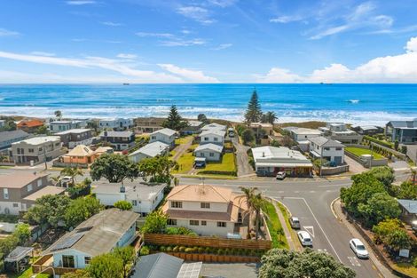 Photo of property in 380 Oceanbeach Road, Mount Maunganui, 3116