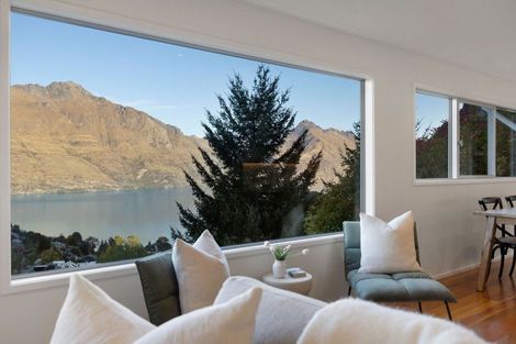 Photo of property in 40 Lochy Road, Fernhill, Queenstown, 9300