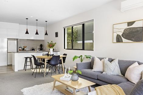 Photo of property in 19/6 Oswald Crescent, Paparangi, Wellington, 6037