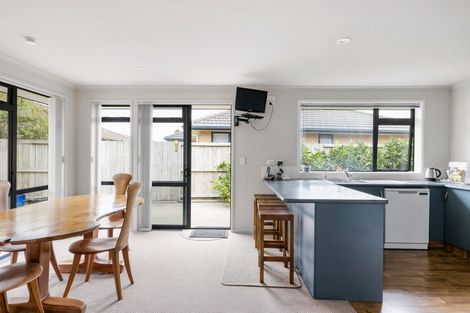 Photo of property in 5 Holcroft Place, Huntington, Hamilton, 3210