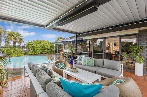 Photo of property in 59 Fitzwilliam Drive, Torbay, Auckland, 0630