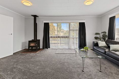 Photo of property in 7 Hinau Street, Pukehangi, Rotorua, 3015