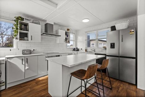 Photo of property in 12 Fleming Crescent, Maraenui, Napier, 4110