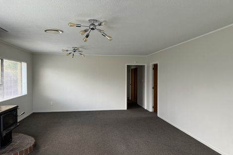 Photo of property in 12 Pinotage Place, Huapai, Kumeu, 0810