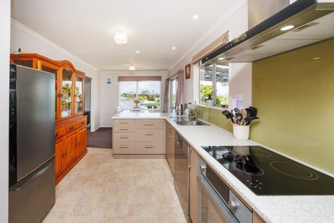 Photo of property in 10 Heatherlea Heights, Feilding, 4702