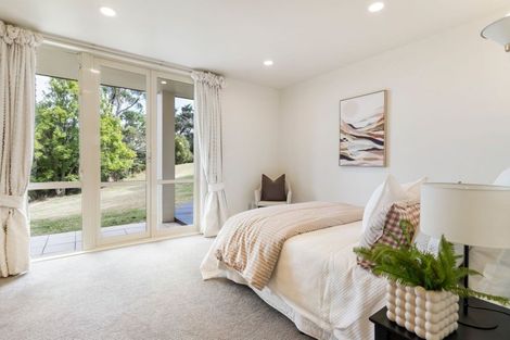 Photo of property in 27 Warman Road, Okura, Auckland, 0792