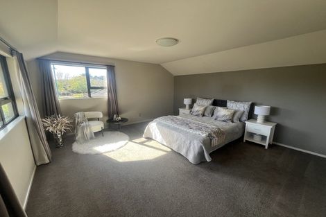 Photo of property in 74 Willowview Drive, Redwood, Christchurch, 8051