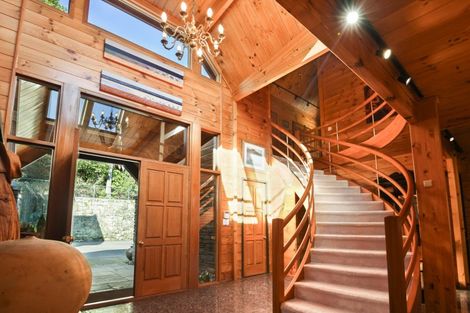 Photo of property in 20 Tupara Crescent, Kawaha Point, Rotorua, 3010