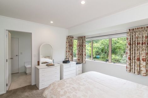 Photo of property in 4 Kaikomako Road, Waikanae, 5036