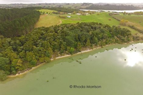 Photo of property in 196 Metcalfe Road, Matakohe, 0593
