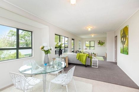 Photo of property in 18 Riserra Drive, Ranui, Auckland, 0612