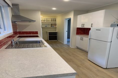 Photo of property in 23 Governor Road, Northland, Wellington, 6012