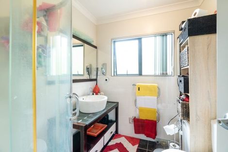 Photo of property in 160 Hutchinson Avenue, New Lynn, Auckland, 0600