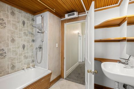 Photo of property in 231 Ohiro Road, Brooklyn, Wellington, 6021