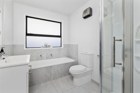 Photo of property in 53 Kahuparere Crescent, Pyes Pa, Tauranga, 3112