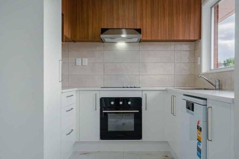 Photo of property in 15 Burndale Terrace, Manurewa, Auckland, 2102