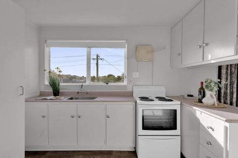 Photo of property in 73 Tuhikaramea Road, Dinsdale, Hamilton, 3204