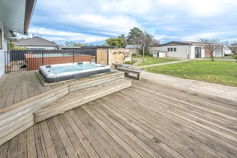 Photo of property in 20 Pukepapa Road, Marton, 4710
