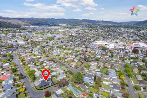 Photo of property in 1 Davis Crescent, Elderslea, Upper Hutt, 5018