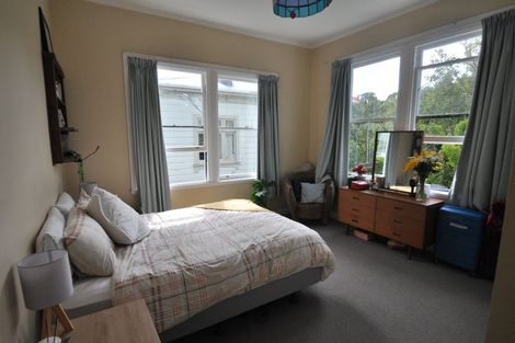 Photo of property in 140 Glenmore Street, Northland, Wellington, 6012