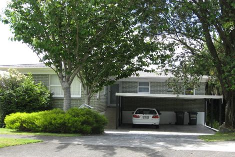 Photo of property in 15 Laurelwood Avenue, Pukekohe, 2120