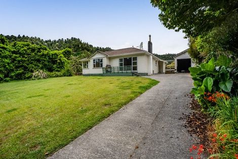 Photo of property in 568 Matau Road North, Matau, Stratford, 4395