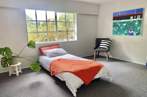Photo of property in 14 Papawai Road, Greytown, 5712